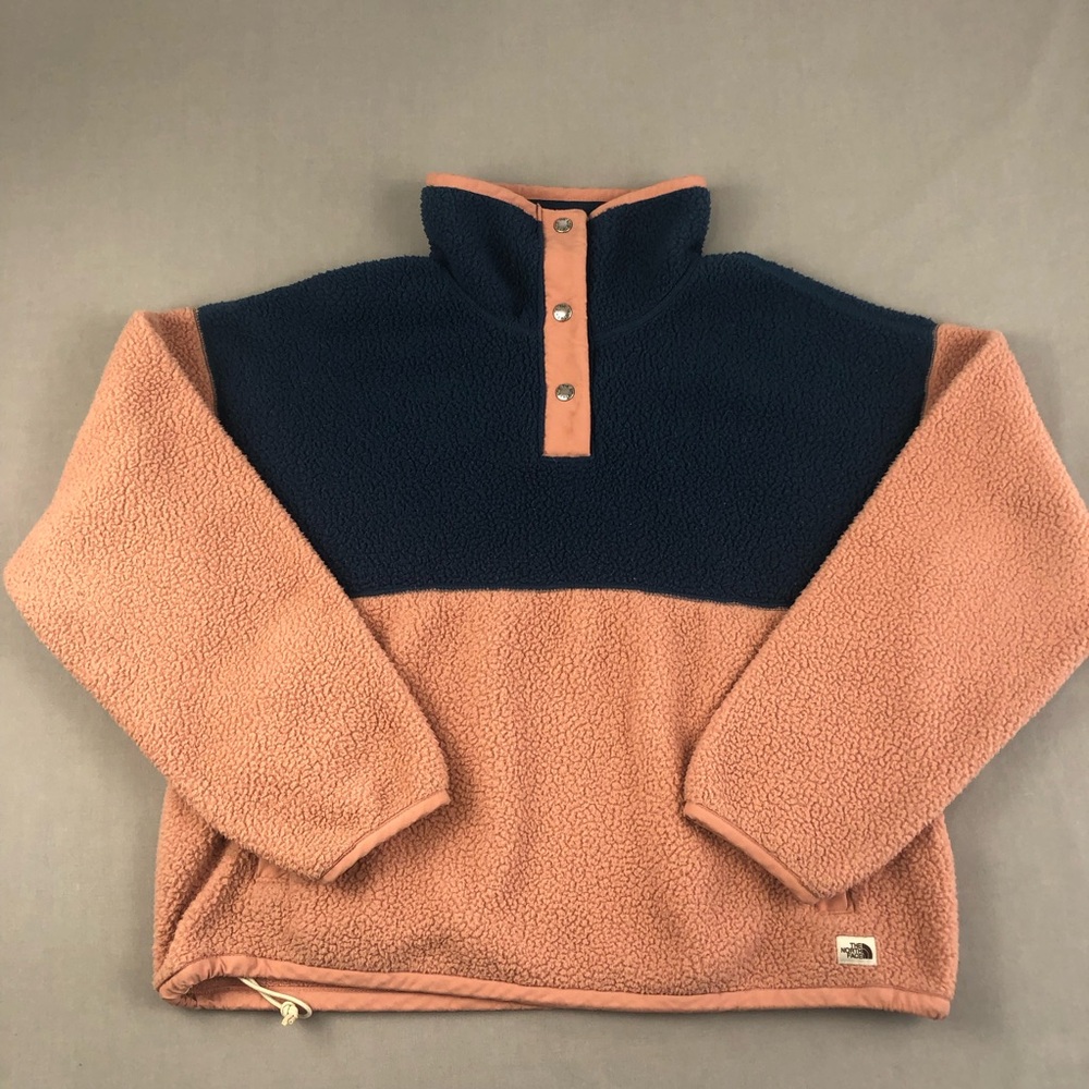 The North Face Women’s Fleece Pullover